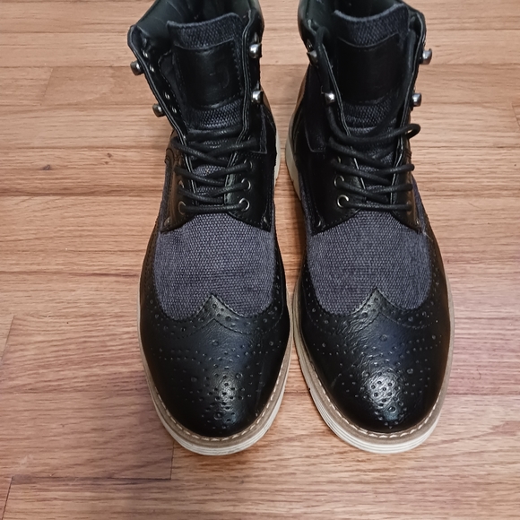 Mens boots - Picture 1 of 5